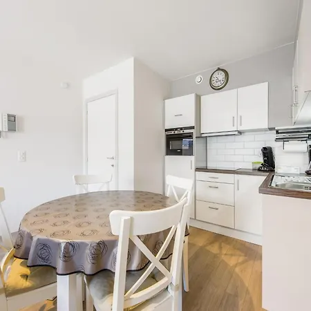 Apartment Seaside Comfort In Center, Cleaning Included *